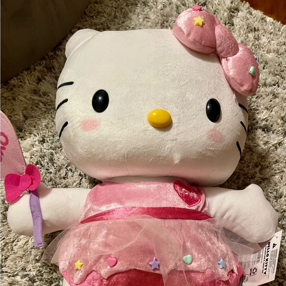 Hello Kitty Valentines Greeter